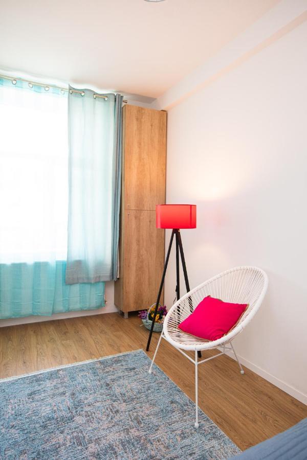 Colorful & Cozy Condo Cluj-Napoca Exteriör bild